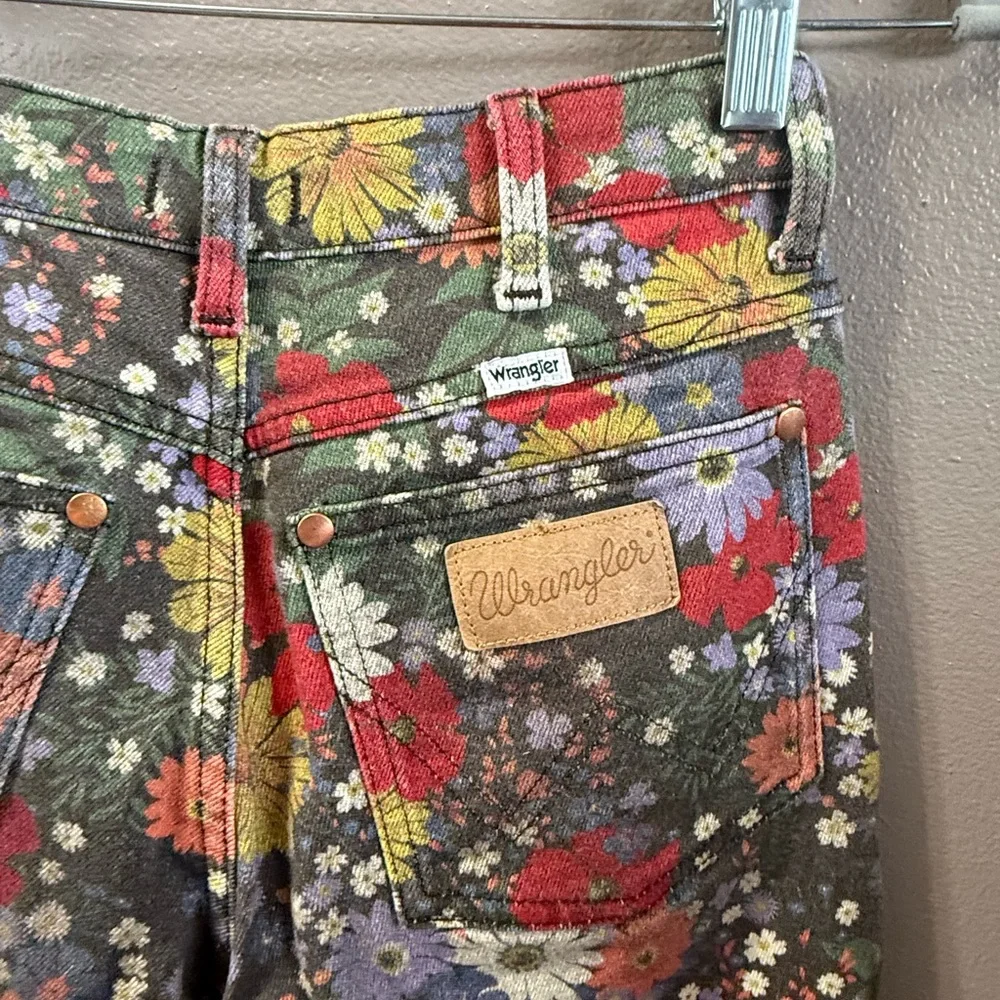 Wrangler Wander High Rise Flare Floral Jeans - Picture 6 of 6